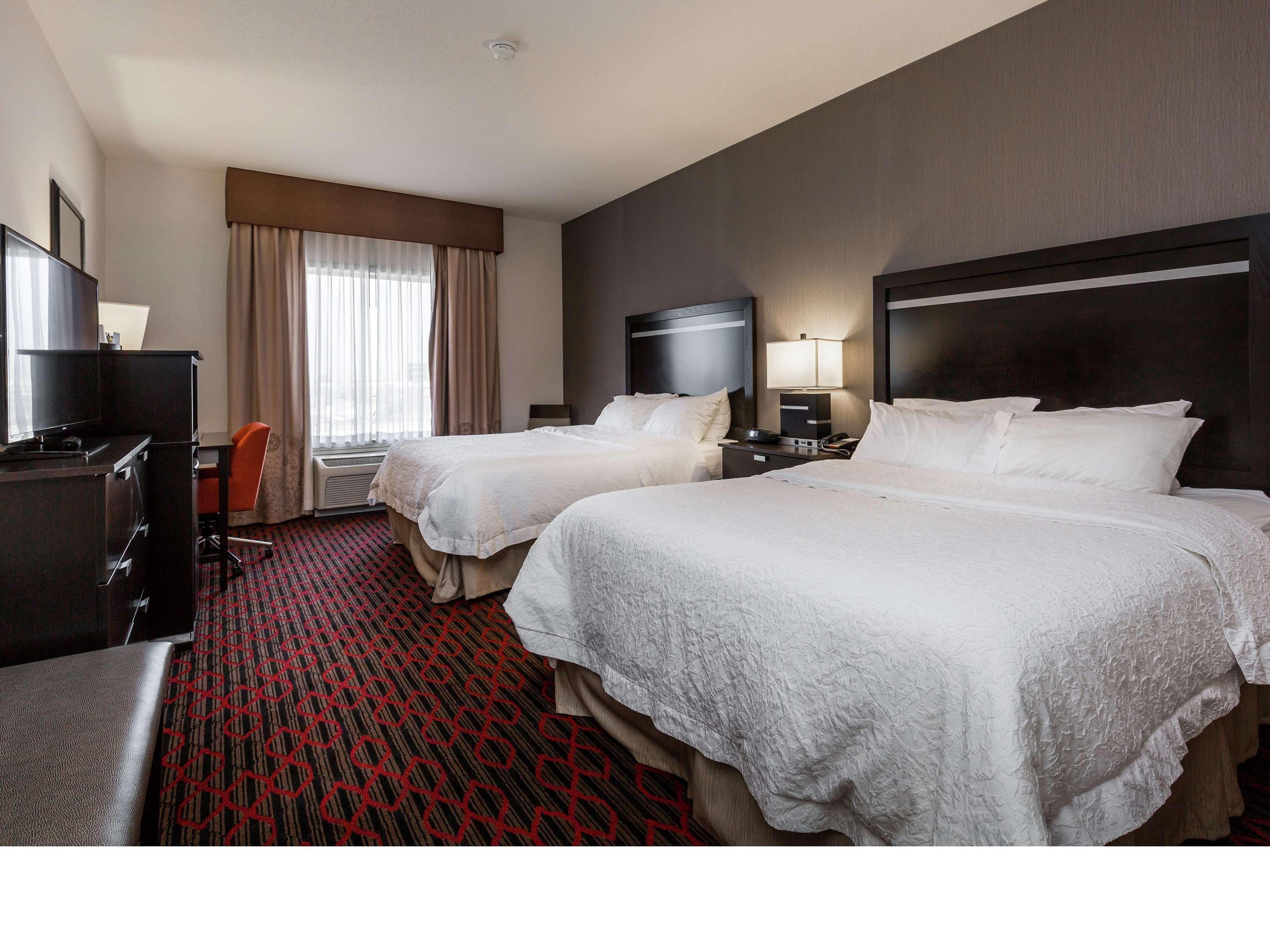Hampton Inn & Suites By Hilton Lethbridge Exteriér fotografie