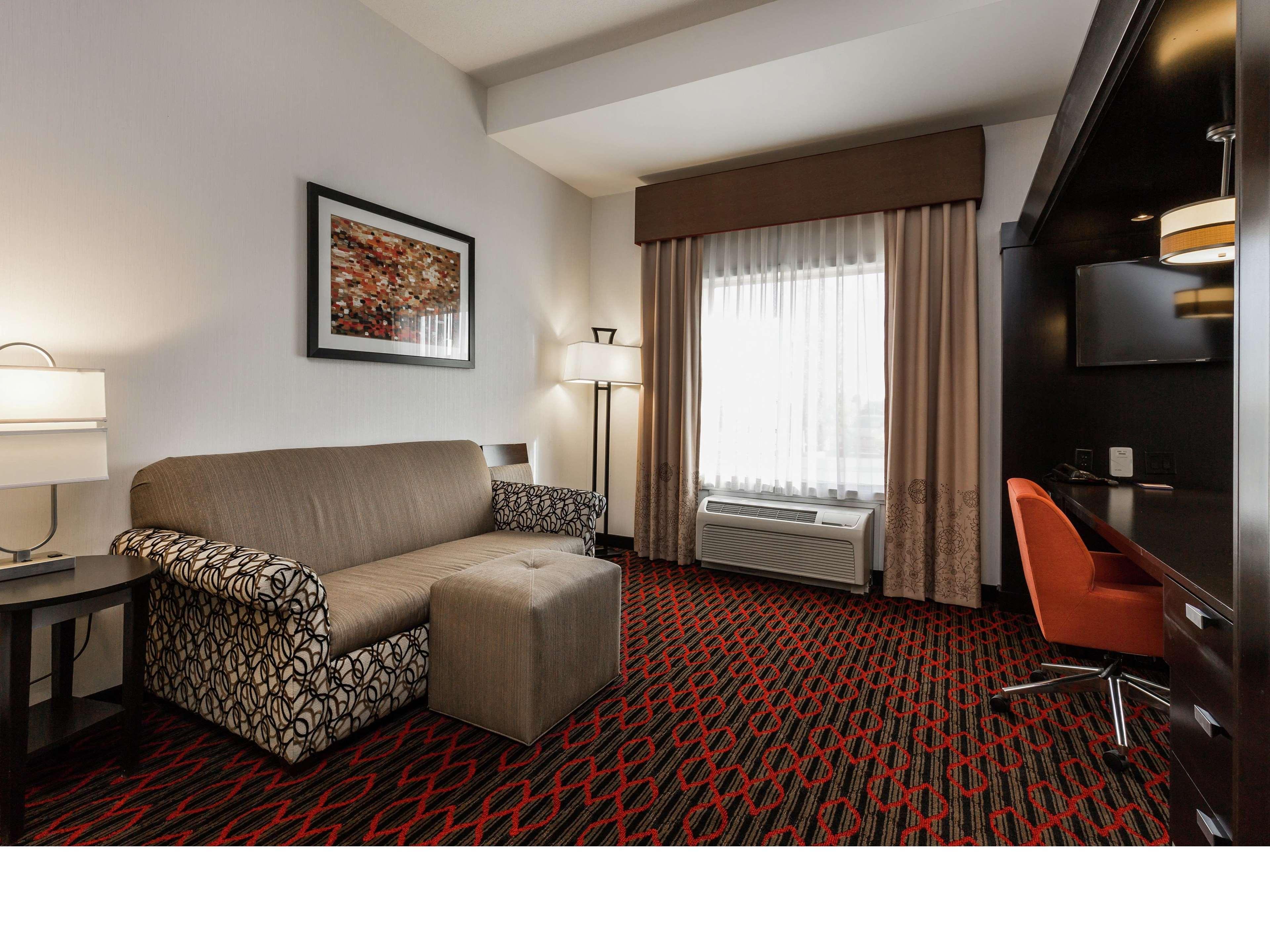 Hampton Inn & Suites By Hilton Lethbridge Exteriér fotografie