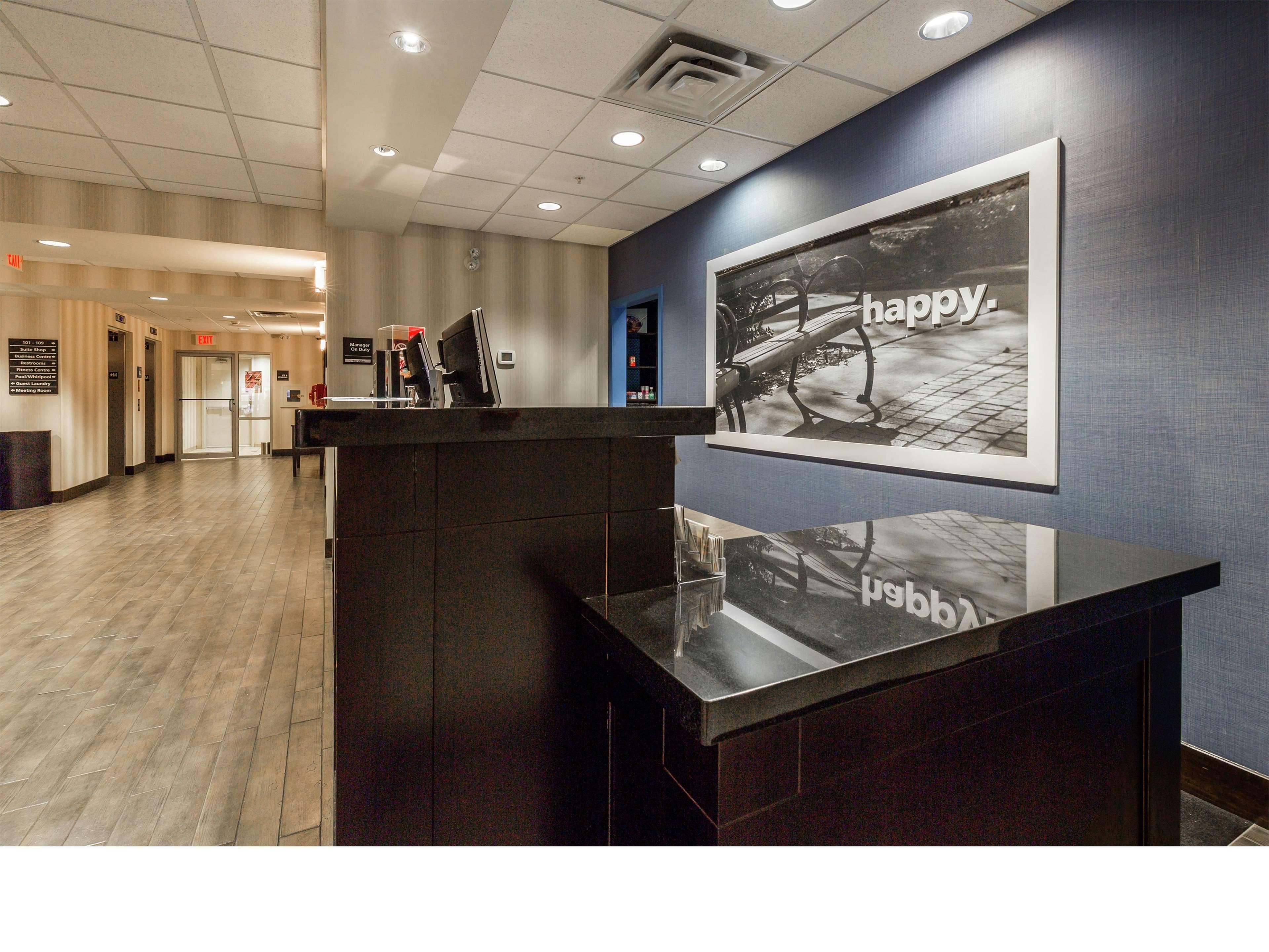 Hampton Inn & Suites By Hilton Lethbridge Exteriér fotografie