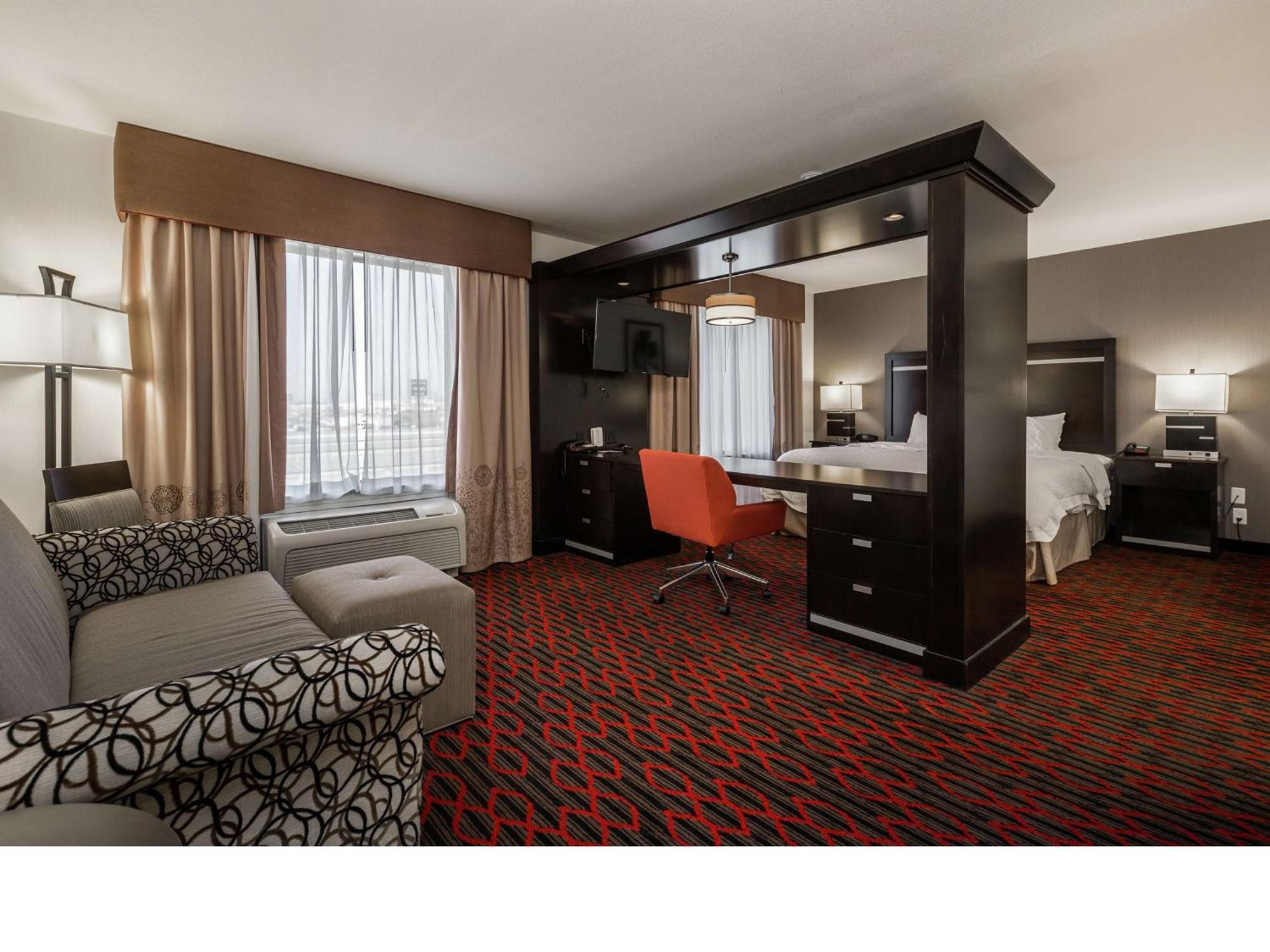 Hampton Inn & Suites By Hilton Lethbridge Exteriér fotografie