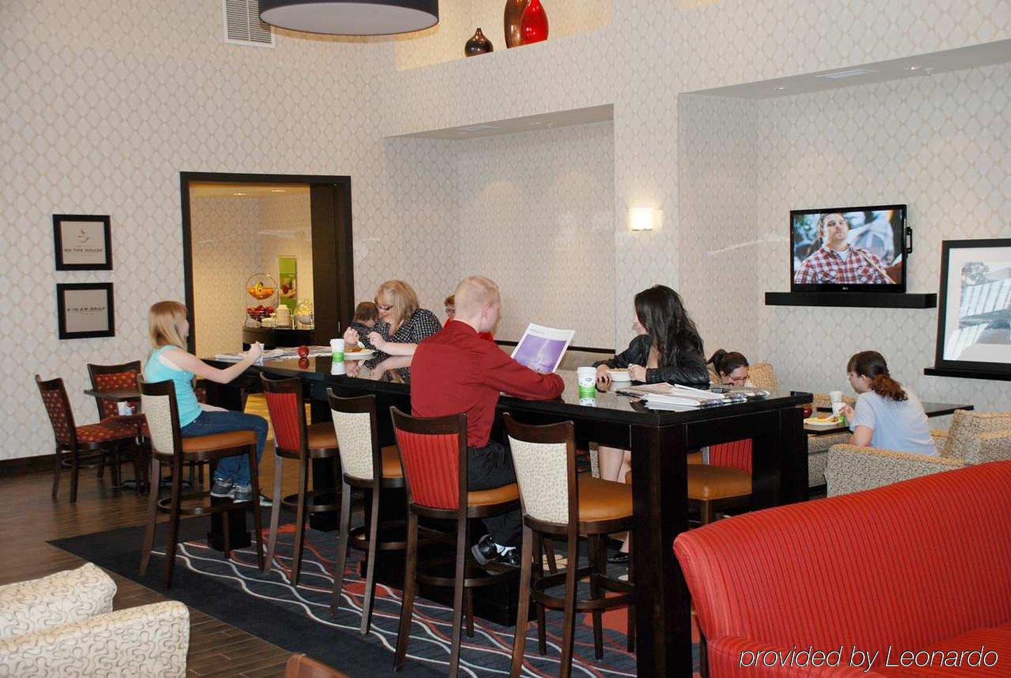 Hampton Inn & Suites By Hilton Lethbridge Restaurace fotografie