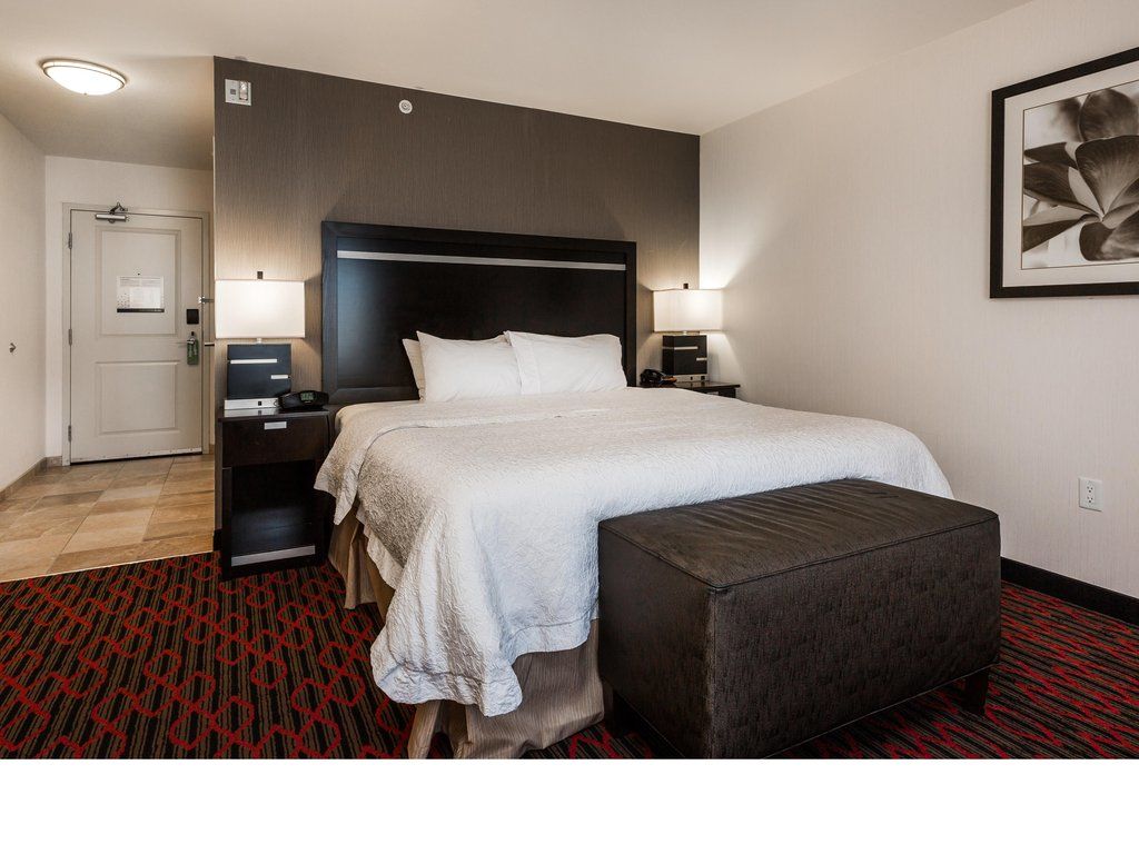 Hampton Inn & Suites By Hilton Lethbridge Exteriér fotografie